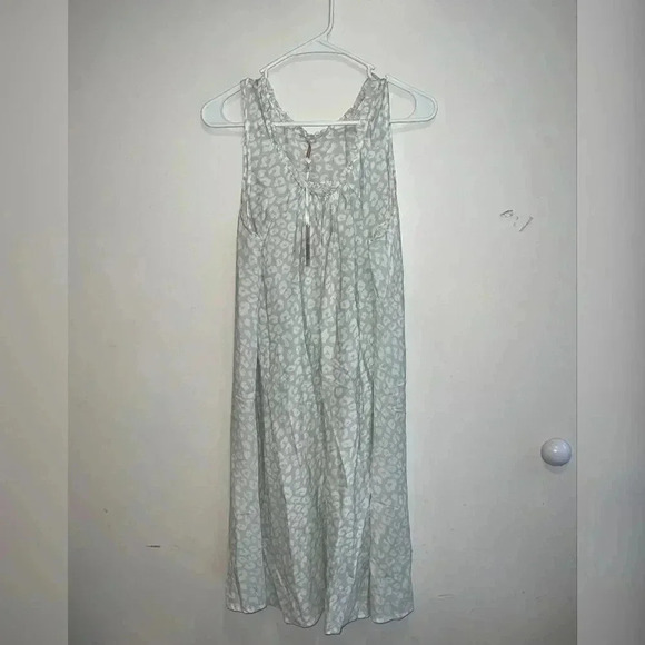 Love & Lustre Soft Silk Night Dress Mint Green NEW WITH TAG - Picture 3 of 4